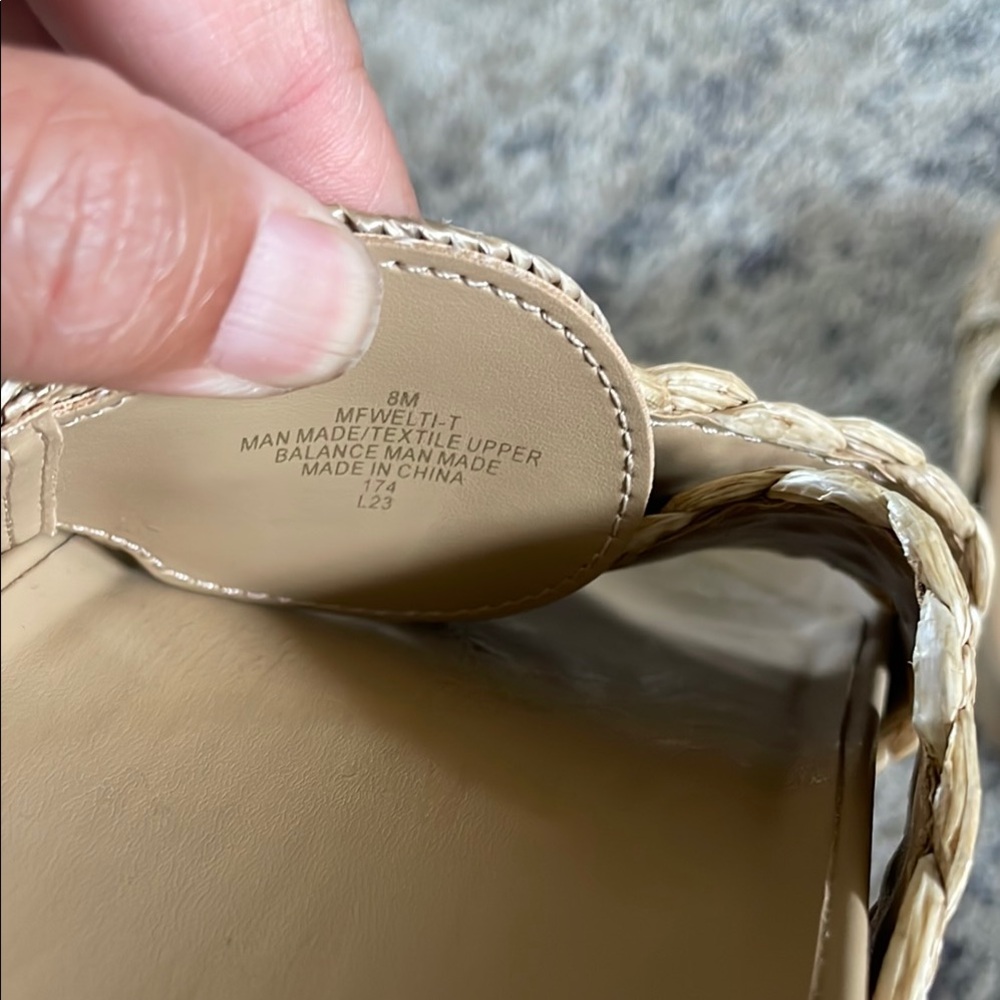 Marc Fisher Tan Woven crochet Slide Sandals NEVER WORN! - Picture 6 of 7